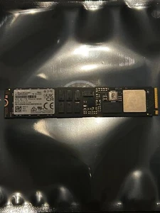 SSD Samsung PM9A3 1,9 To MZ1L21T9HCLS-00A07 NVMe PCIe Gen4 V6 M.2 22 x 110 mm - Photo 1/2