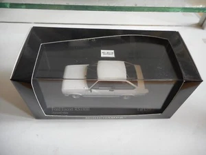 Minichamps Ford Escort RS1800 in Diamond White on 1:43 in Box - Picture 1 of 2