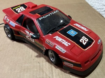 Винтажный 1986 новый яркий Pontiac Fiero GT RC автомобиля пульт дистанционного управления красный рабочий - Изображение 1 из 4