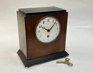 Art Déco Lenzkirch Tischuhr Kaminuhr, mechanisch um 1920, Kirchbaum + Schlüssel - Bild 1 von 10