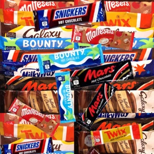 Celebrations Instant Hot Chocolate Selection Galaxy, Snickers, Mars,Twix Sachets - Picture 1 of 6