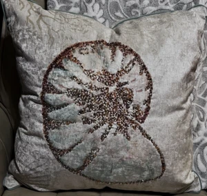 22" X 22" Coastal Collection Seed Beads/Pearls Nautical Shell Feather Fill Beach - Picture 1 of 10
