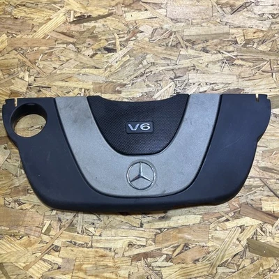 2010 - 2011 梅赛德斯奔驰 E350 W212 前顶发动机电机盖面板装饰原始设备制造商 — 第 1/4 张图片
