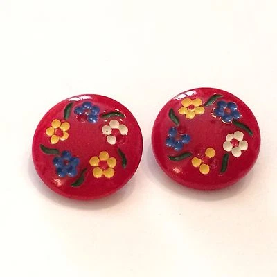 2 Vintage painted flower glass buttons red self shank 3/4" - Image 1 of 4