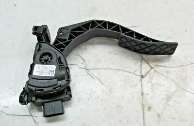 Módulo acelerador de pedal de gasolina Audi A4 2013-2016 OEM 8K1723523A Foto 1 de 4