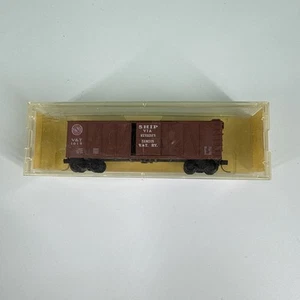 Kadee 28011 N Scale Micro-Trains 40' Outside Braced Box Car SD V&T #1015 L/N - Picture 1 of 4