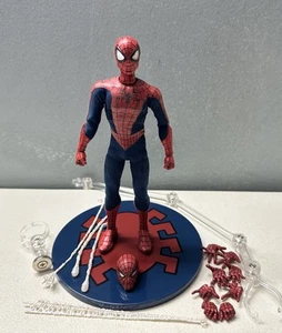 Mezco One:12 Classic Spider-Man Action Figure 2017 Fast Shipping !!! - Picture 1 of 5