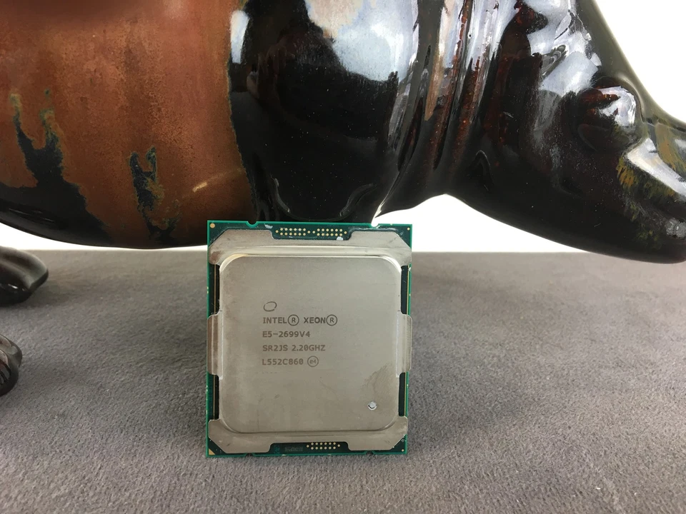 Intel SR2JS Xeon Processor E5-2699 v4 55M Cache, 2.20 GHz - Image 1 of 1