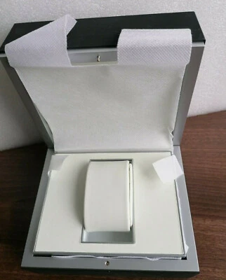 IWC PORTOFINO 37 WATCH BOX, INSTRUCTIONS GUARANTEE CARD DATED 16/04/2017 MA91 - Image 1 of 4