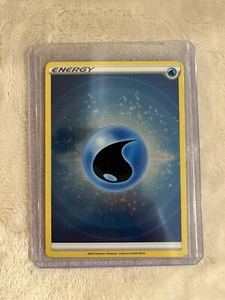 Pokémon TCG Water Energy (Texture Full Art) Crown Zenith 154/159 Holo Ultra Rare - Picture 1 of 2