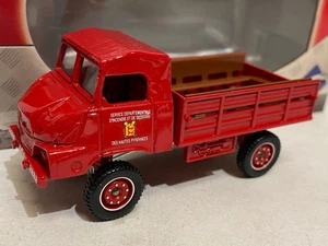 SOLIDO Simca Unic SUMB 4x4 HAUTES PYRENNEES Ref.2166 truck firefighters Diecast - Picture 1 of 7