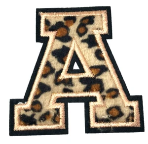Aufnäher zum Aufnähen & Aufbügeln bestickt Kleidung Hüte Jacken Mantel Namen Buchstaben A A258 - Bild 1 von 3