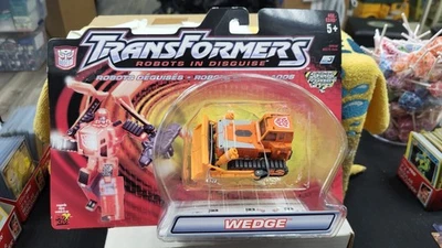 NIB 2001 WEDGE BULLDOZER TRANSFORMERS ROBOTS IN DISGUISE COMBINERS HASBRO - Image 1 of 4