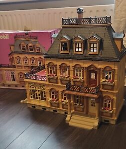 Playmobil 5300 Victorian Mansion With Figures & Furniture