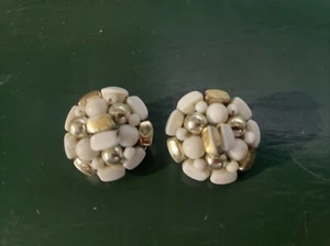 Vintage MCM Cream Gold Beads Cluster CLIP-ON Earrings Japan - Picture 1 of 5