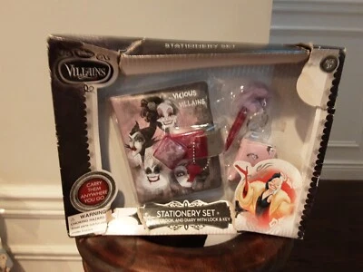 Disney Villians Stationary Set Diary w/ lock, pen & notebook 2016 Damaged Box - Image 1 of 3