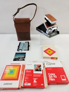 Macchina fotografica terrestre Polaroid SX-70 1973 con borsa in pelle e accessori NON FUNZIONANTE - Foto 1 di 24