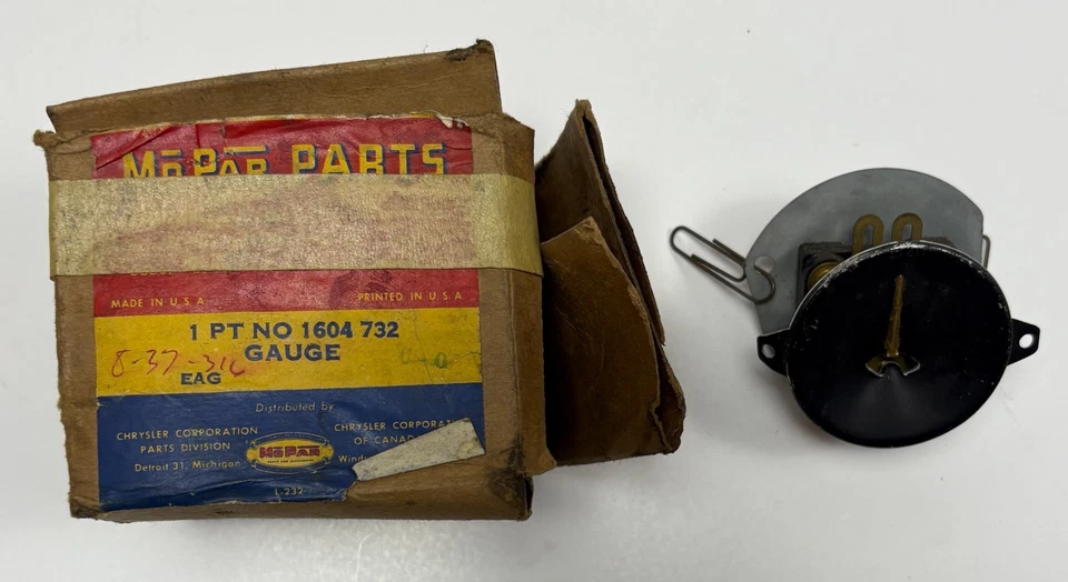Nuevo medidor de aceite de stock antiguo para modelos DeSoto 1955 Mopar #1604732 Foto 1 de 1