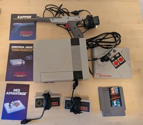 .99! NES Bundle Tested Working Zapper Duck Hunt Controllers Manuals Advantage