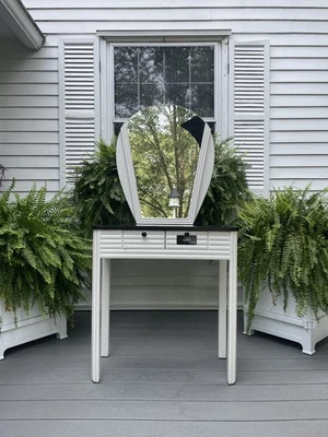 ANTIGUA MESITA DE NOCHE Y ESPEJO 1920 ART DECO BLANCO Y NEGRO TOCADOR Foto 1 de 4