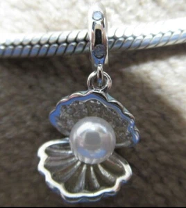 1 OPT: 925 ANTIQUE SILVER PEARL IN CLAM SHELL DANGLE EUROPEAN CHARM - Picture 1 of 3
