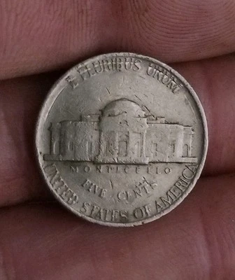 Rare 1979 No mintmark Error 5c Jefferson Nickel+ A Few Other Errors - Image 1 of 4