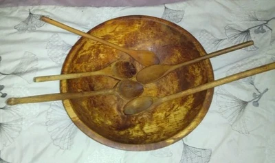Antiguo lote vintage de tazón de masa de madera redondo de 13"... 5 cucharas de madera Foto 1 de 4