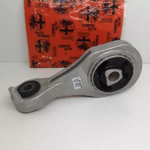 SUPPORTO SOSPENSIONE MOTORE LATO CAMBIO ALFA ROMEO GIULIETTA ORIGINALE 51838894 - Picture 1 of 10