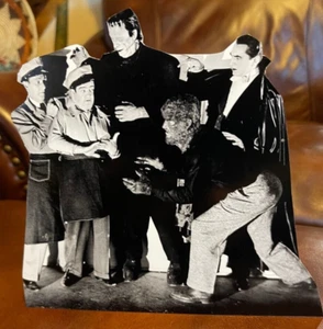 Abbott and Costello Meet Frankenstein, Dracula & Wolfman 7 1/2" Tabletop Standee - Imagen 1 de 2