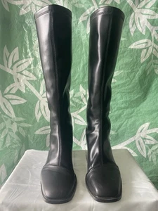 Marks & and Spencer ~ Black ~ Leather ~ Heeled Long Knee Boots ~ Size 8uk - Picture 1 of 2