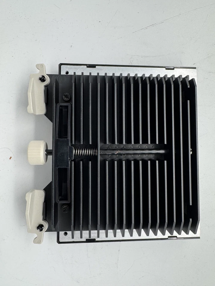 550/100/1m s2, sl3ce, piii xeon processor w/heatsink, ireland - Image 1 of 1