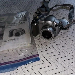 canon powershot s2 is 5.0 megapixel - Picture 1 of 4
