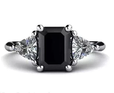 Alianza para mujer con diamantes negros simulados de esmeralda de 2 quilates enchapada en oro blanco de 14 k Foto 1 de 4