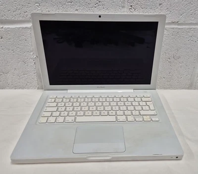 Apple Macbook A1181 2007 Model - Spares or Repairs  - Image 1 of 3