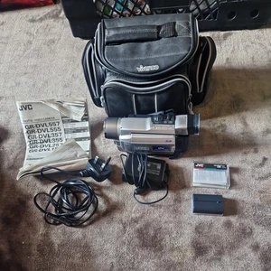 JVC GR-DVL355E MiniDV Camcorder 300X DigitalZoom With Bag - Picture 1 of 4