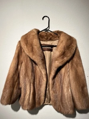 i magnin women furcoat - Image 1 of 4