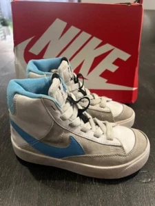 Nike Blazer Mid '77 SE Niños Summit Blanco Zapatillas de Skate Zapatos Dh8641-104 Talla 11C - Imagen 1 de 6