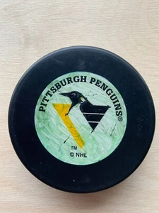 Pittsburgh Penguins Hockey Puck NHL  - Picture 1 of 4