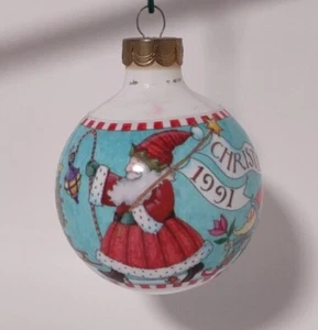 π HALLMARK KEEPSAKE MARY ENGELBREIT CHRISTMAS 1991 ORNAMENT SANTA ELF REINDEER - Picture 1 of 5