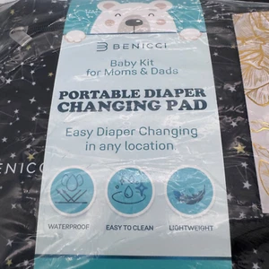 Benicci Portable Diaper Changing Pad Baby Kit for Moms & Dads - Picture 1 of 7