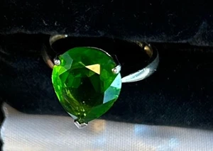 GREEN DEMANTOID ZIRCONIA PEAR SHAPE SIZE 8 VERMILE GOLD ELEGANT RING - Picture 1 of 12