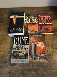 Frank Herbert lot of 5 paperback books from the Dune Series Science Fiction - Picture 1 of 2