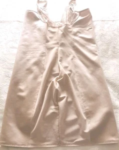 M&S NUDE SHAPEWEAR SHAPING SLIP UK18 FIRM CONTROL TUMMY SLIMMING SECRET SLIMMING - Picture 1 of 17