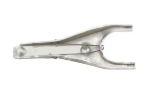 TOYOTA Genuine Camry RAV4 Corolla Matrix Scion Clutch Release Fork 31204-20100 - Picture 1 of 3