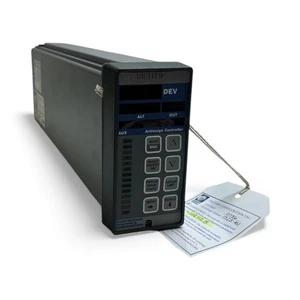 Compressor Controls UIC112 B 10-300000-005 series 3+ Antisurge Controller A/C - Picture 1 of 11