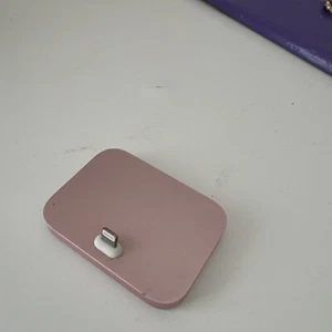 Pink Apple Docking Station - Picture 1 of 4