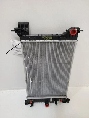 2012-2018 CHEVROLET SONIC 1.8L Radiator 95316047 12-18 Foto 1 de 4