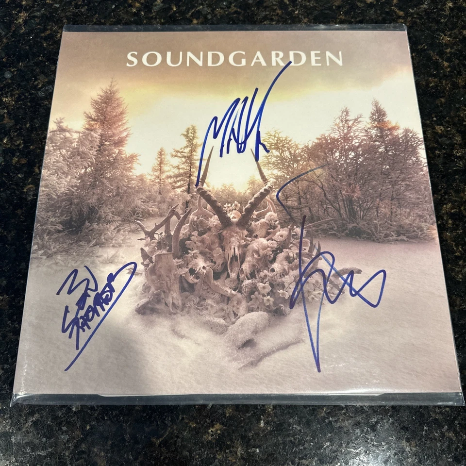 SOUNDGARDEN 12” vinyl Record King Animal 3x SIGNED Hall Of Fame - Image 1 of 1