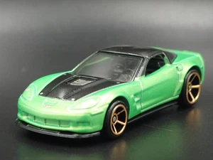 Modello Auto Diecast In Scala 1:64 Verde Chevrolet Corvette ZR1 C6 2005-2013 - Foto 1 di 8