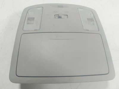 636500K130B0 LUZ INTERIOR / 636500K130 / 17352156 PARA TOYOTA HILUX Foto 1 de 4